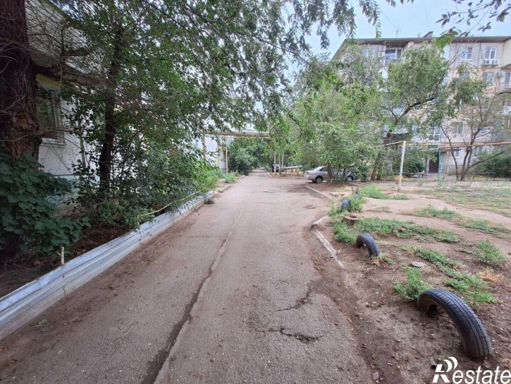 3-комн квартира ул 4-я Зеленгинская, 37,  д. 37