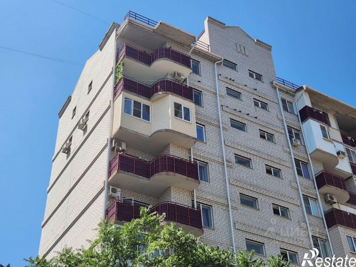 2-комн квартира ул Космонавта Комарова, 174,  д. 174