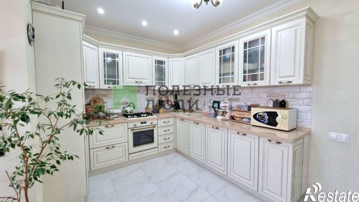 4-комн квартира ул Бакинская, 122,  д. 122