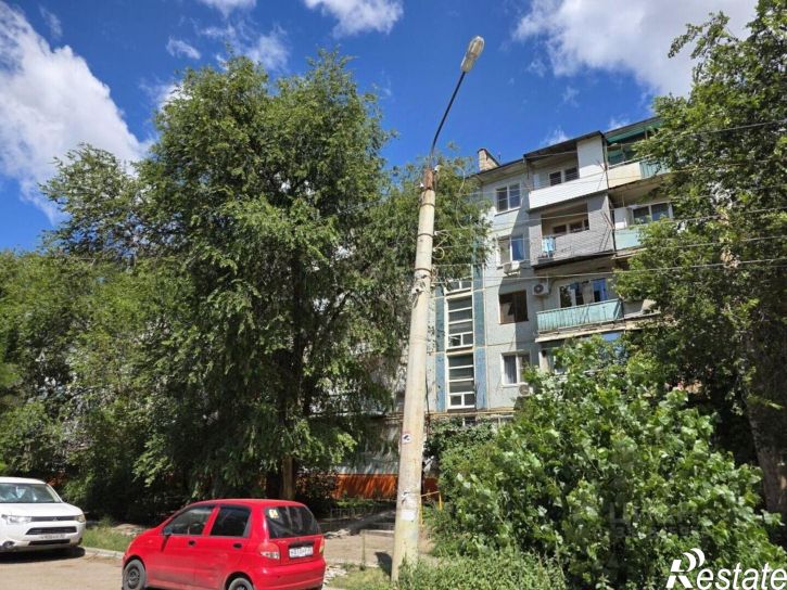 2-комн квартира ул Космонавтов, 14 1,  д. 14 1,  к. 1