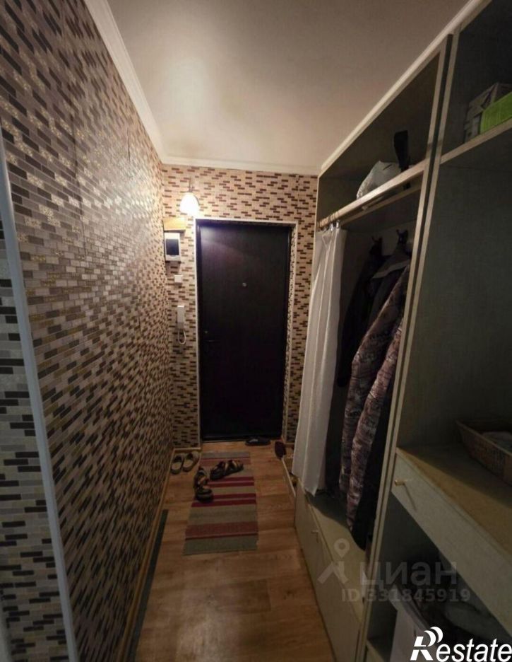 2-комн квартира ул Космонавтов, 14 1,  д. 14 1,  к. 1