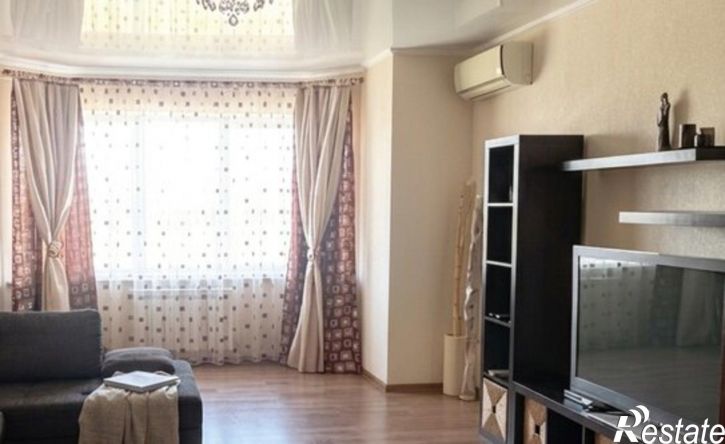 3-комн квартира ул Чугунова, 18,  д. 18