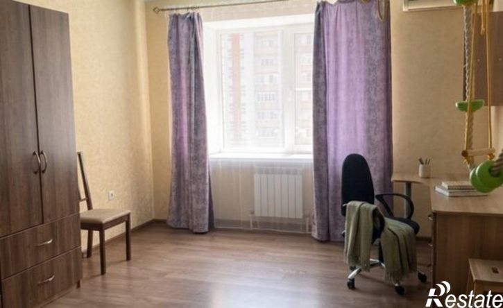 3-комн квартира ул Чугунова, 18,  д. 18