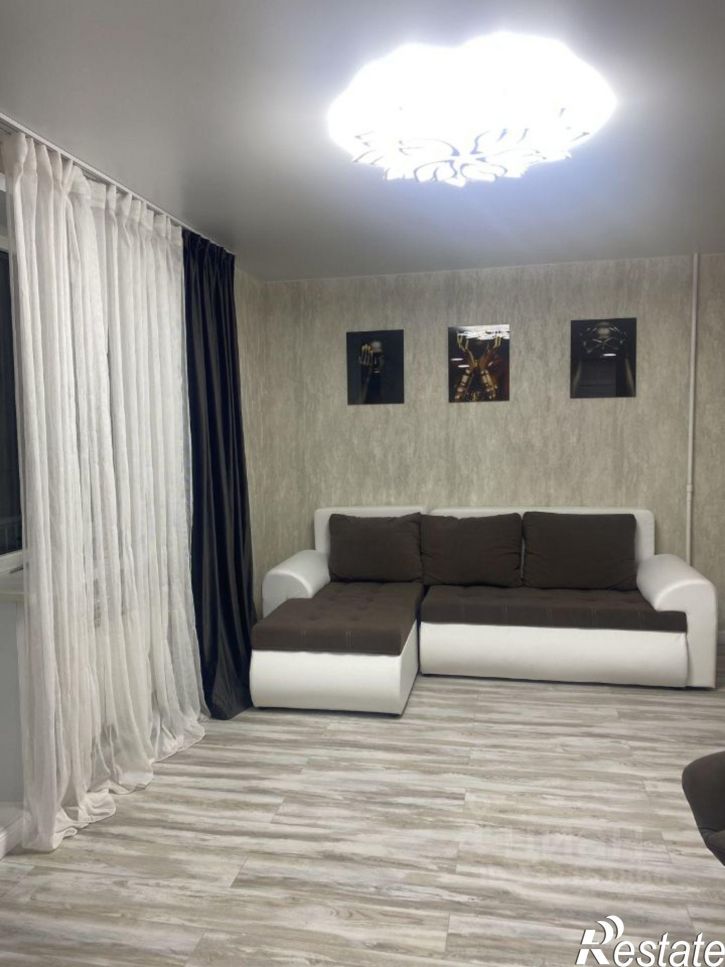2-комн квартира б-р Победы, 1,  д. 1