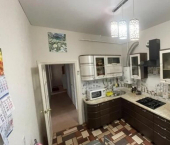 3-комн, 92кв м, этаж 2/3 улица Космонавта Комарова, 27