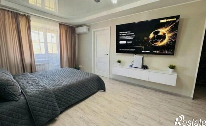 3-комн квартира ул Капитана Краснова, 40,  д. 40