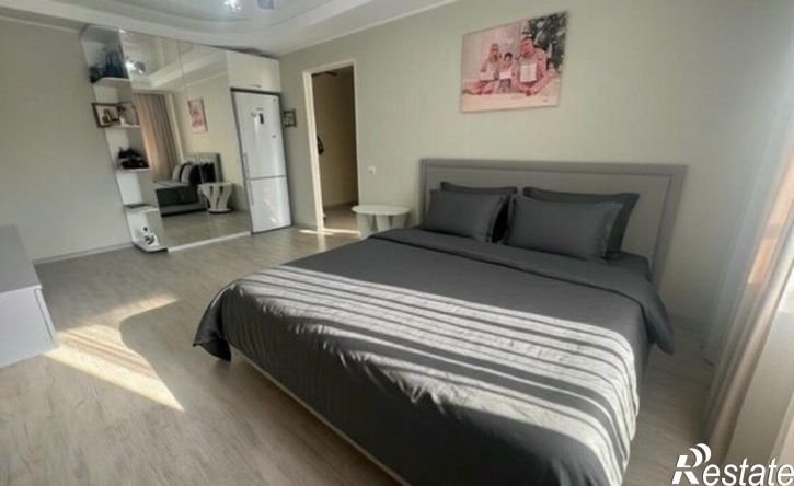 3-комн квартира ул Капитана Краснова, 40,  д. 40