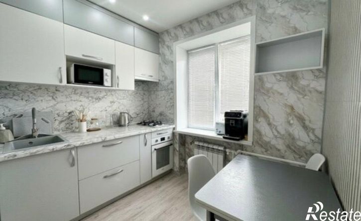 3-комн квартира ул Капитана Краснова, 40,  д. 40