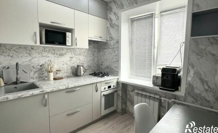 3-комн квартира ул Капитана Краснова, 40,  д. 40