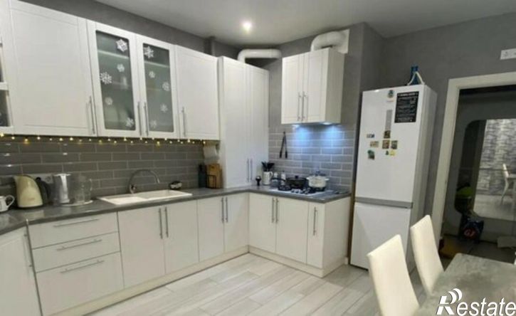 2-комн квартира ул Набережная реки Царева, 83,  д. 83