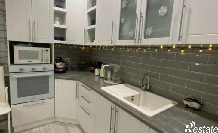2-комн квартира ул Набережная реки Царева, 83,  д. 83