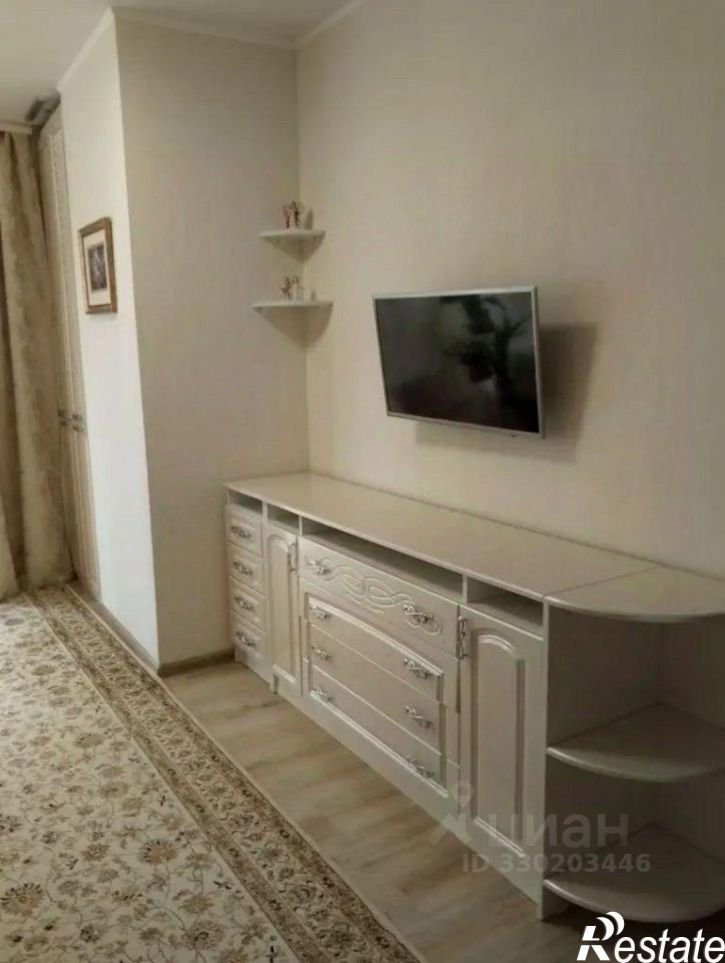 1-комн квартира улица Сен-Симона, 42 к1,  д. 42 к1
