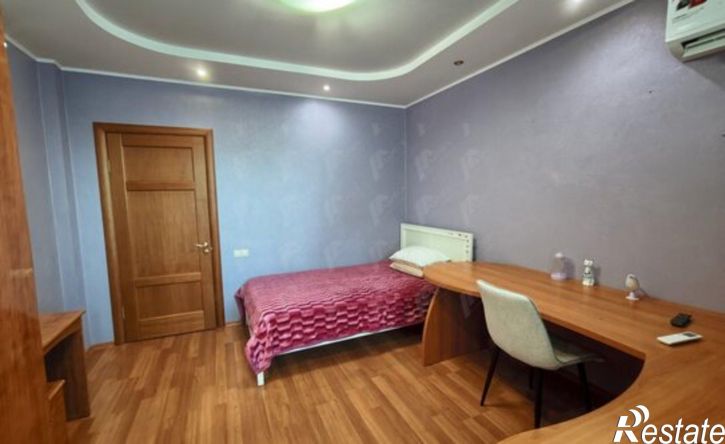 4-комн квартира ул Боевая, 38,  д. 38
