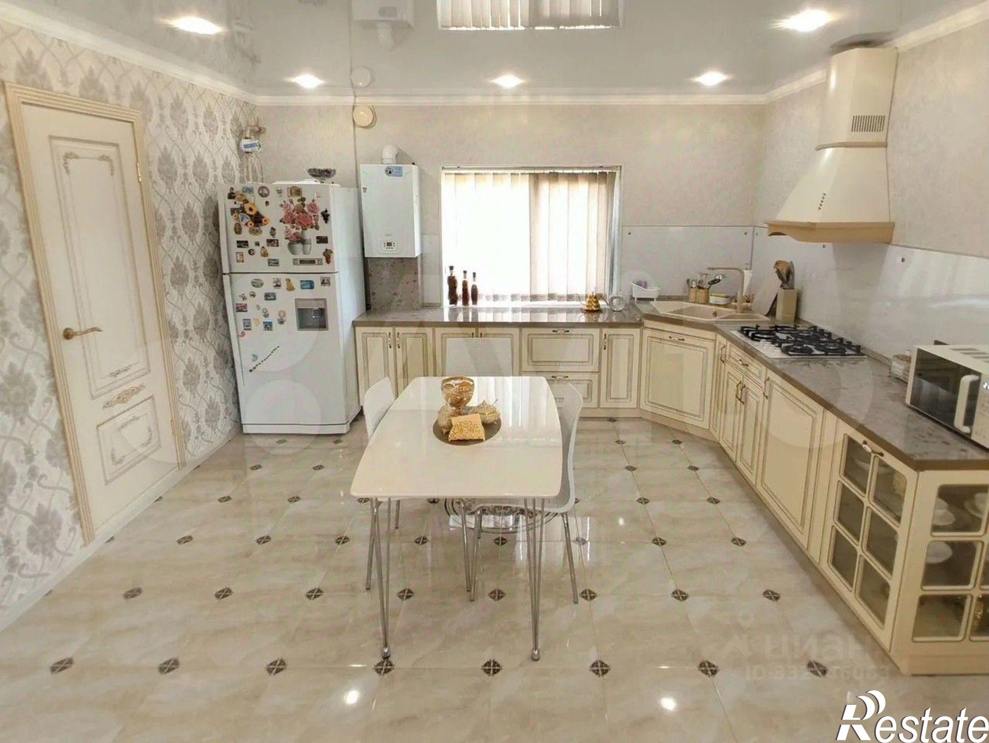 Купить дачу, дом, коттедж за 13 000 000 рублей на Дальняя улица, 41