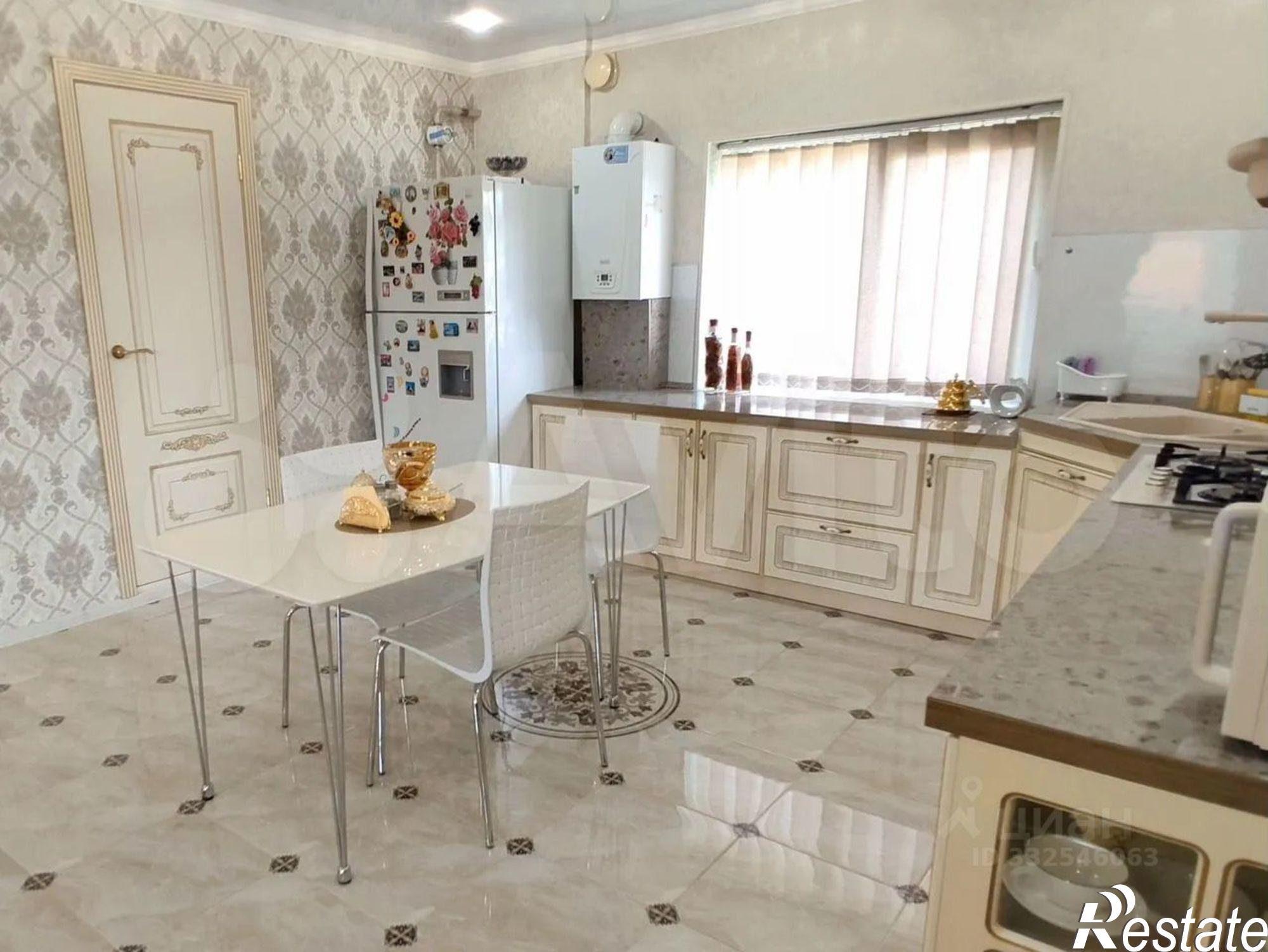 Купить дачу, дом, коттедж за 13 000 000 рублей на Дальняя улица, 41