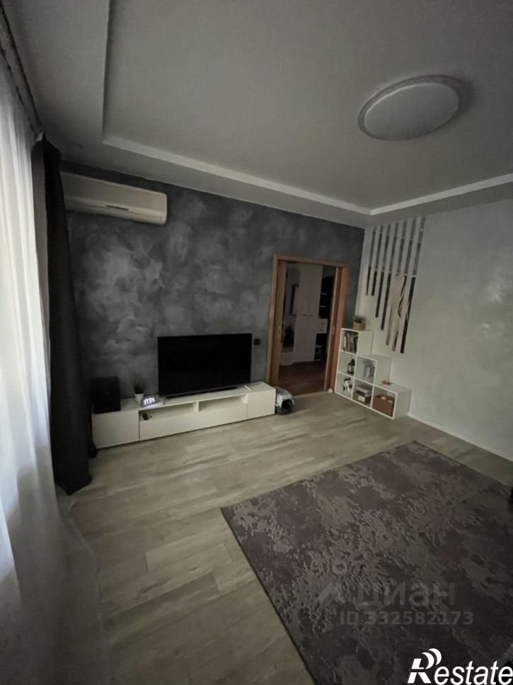 3-комн квартира ул Звездная, 41 2,  д. 41 2,  к. 2