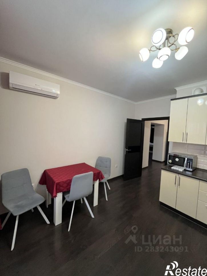 3-комн квартира ул Менжинского, 3,  д. 3