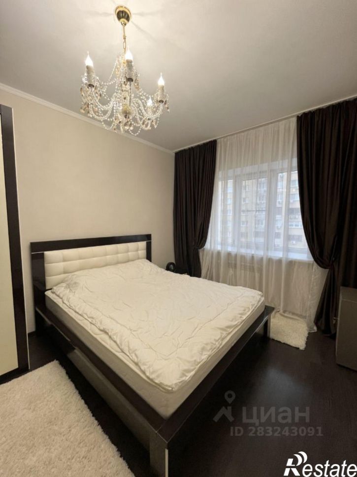 3-комн квартира ул Менжинского, 3,  д. 3