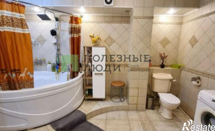 5-комн квартира ул Валерии Барсовой, 16,  д. 16