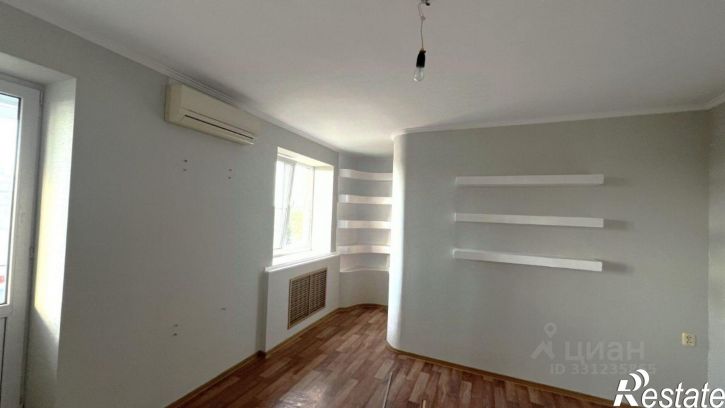 3-комн квартира ул Тамбовская, 32,  д. 32