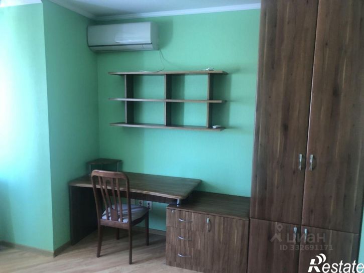 3-комн квартира ул Менжинского, 4,  д. 4