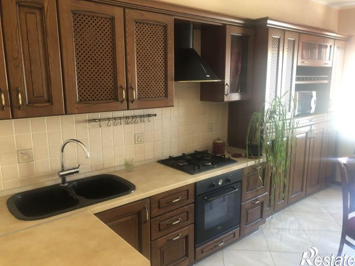 3-комн квартира ул Менжинского, 4,  д. 4