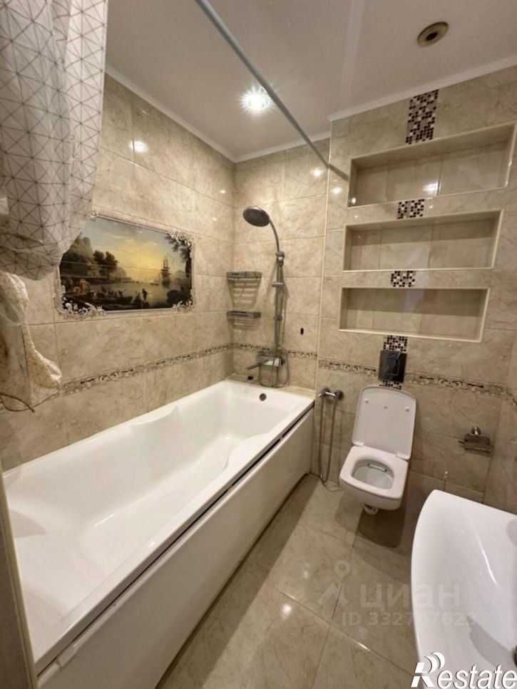 2-комн квартира улица Набережная Приволжского затона, 20Г,  д. 20Г