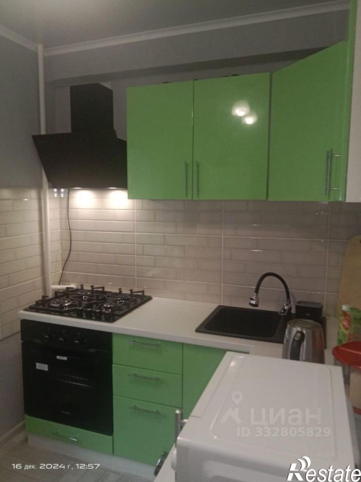 4-комн квартира улица Аксакова, 8 к2,  д. 8 к2