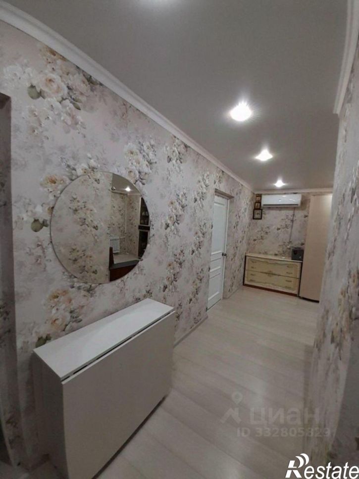 4-комн квартира улица Аксакова, 8 к2,  д. 8 к2