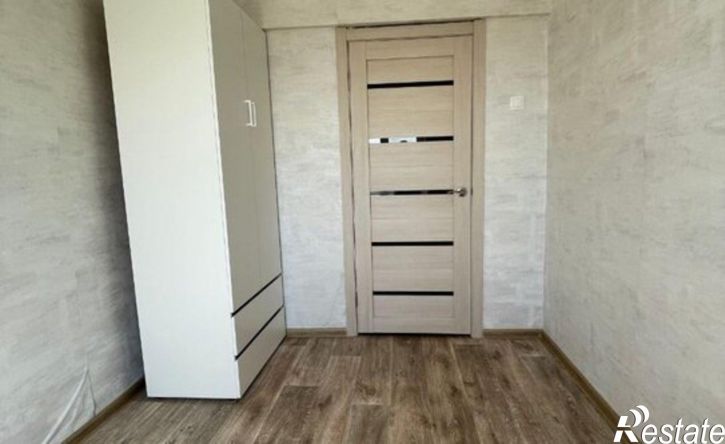 4-комн квартира ул Космонавта Комарова, 172,  д. 172