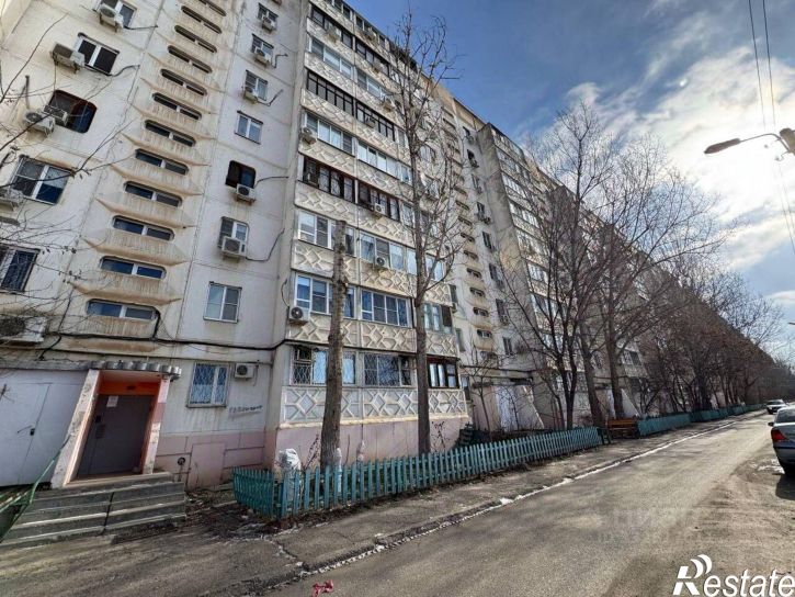 4-комн квартира Астрахань г., Кировский