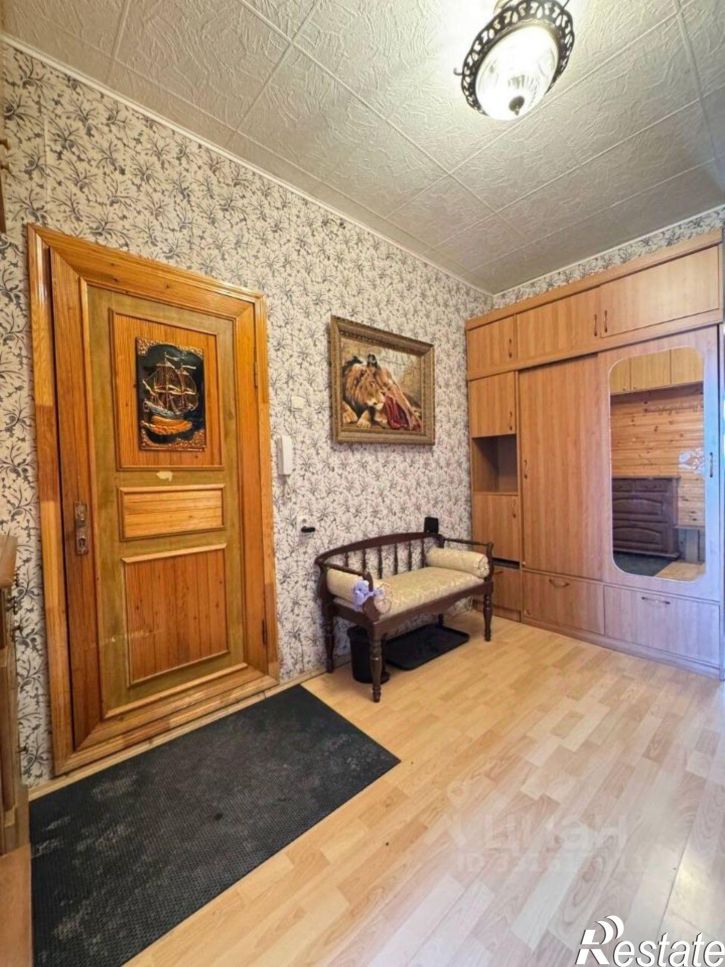 4-комн квартира Астрахань г., Кировский