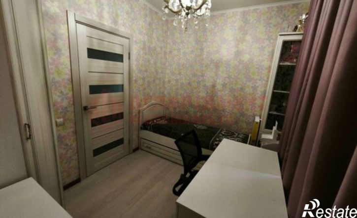 3-комн квартира ул Звездная, 7 3,  д. 7 3,  к. 3