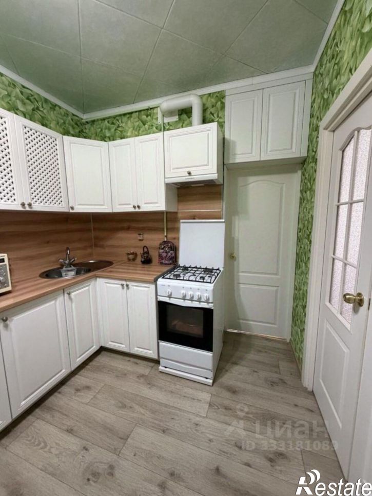 3-комн квартира улица Аксакова, 12,  д. 12