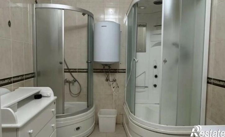 2-комн квартира ул Сен-Симона, 42 4,  д. 42 4,  к. 4