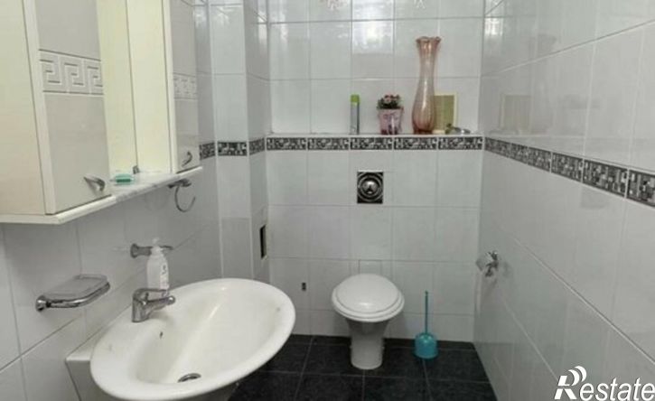 2-комн квартира ул Сен-Симона, 42 4,  д. 42 4,  к. 4