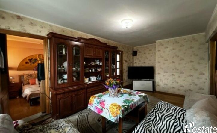 4-комн квартира ул Космонавтов, 6 1,  д. 6 1,  к. 1