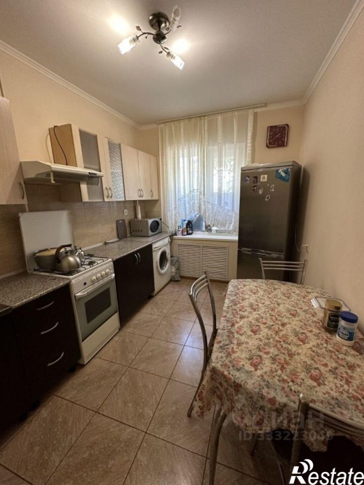 3-комн квартира ул Софьи Перовской, 82 2,  д. 82 2,  к. 2