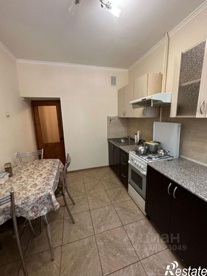 3-комн квартира ул Софьи Перовской, 82 2,  д. 82 2,  к. 2