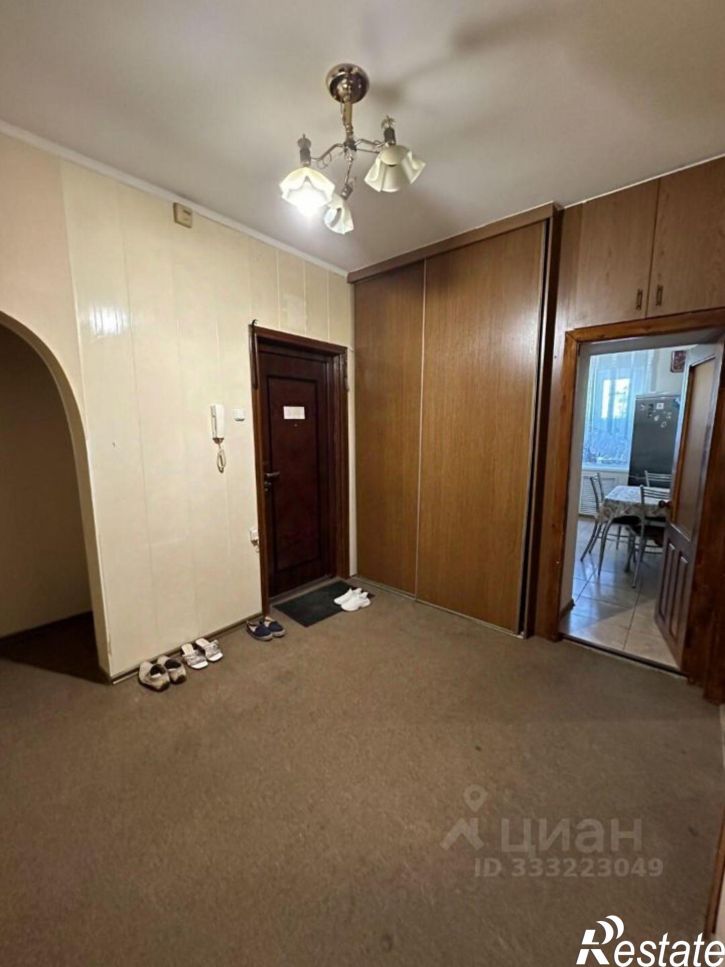 3-комн квартира ул Софьи Перовской, 82 2,  д. 82 2,  к. 2