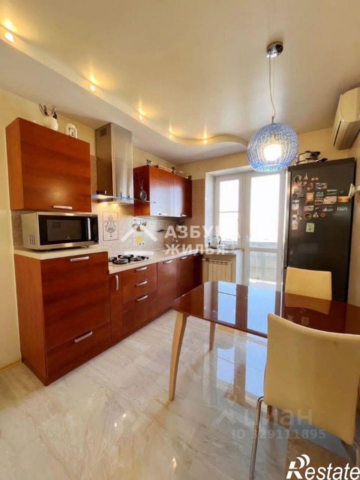 4-комн квартира ул Софьи Перовской, 84,  д. 84