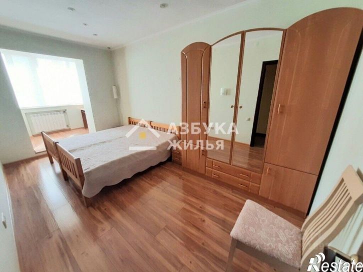 4-комн квартира ул Софьи Перовской, 84,  д. 84
