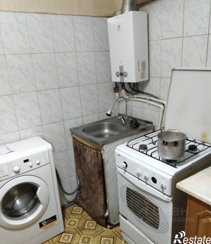 2-комн квартира ул Сен-Симона, 10/12А,  д. 10/12А