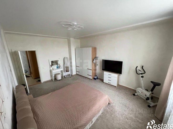 3-комн квартира ул Космонавта Комарова, 27,  д. 27