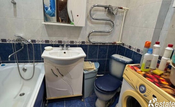 3-комн квартира ул Космонавтов, 2,  д. 2