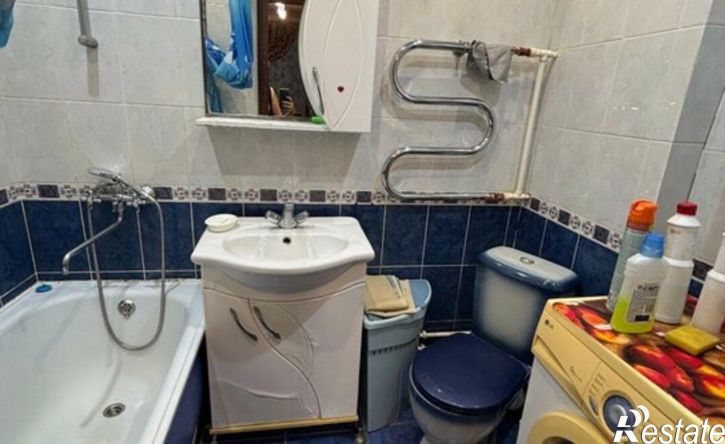 3-комн квартира ул Космонавтов, 2,  д. 2