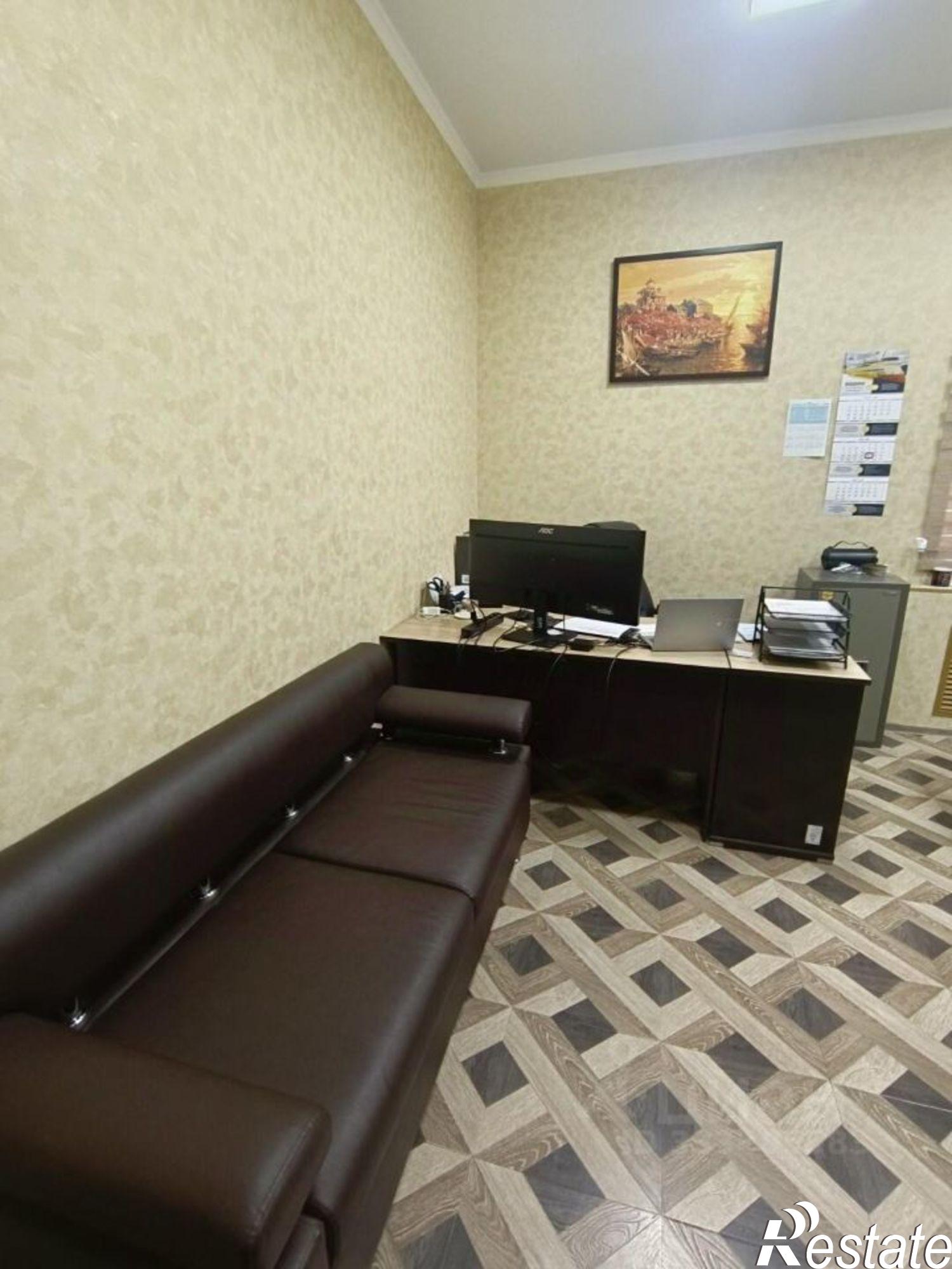 Купить офис, помещение под офис за 20 718 700 рублей на ул Советской Милиции, 1