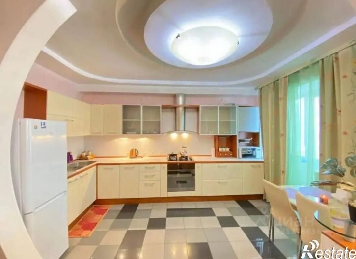 4-комн квартира ул Бурова, 10,  д. 10