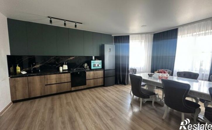 3-комн квартира ул Софьи Перовской, 84,  д. 84