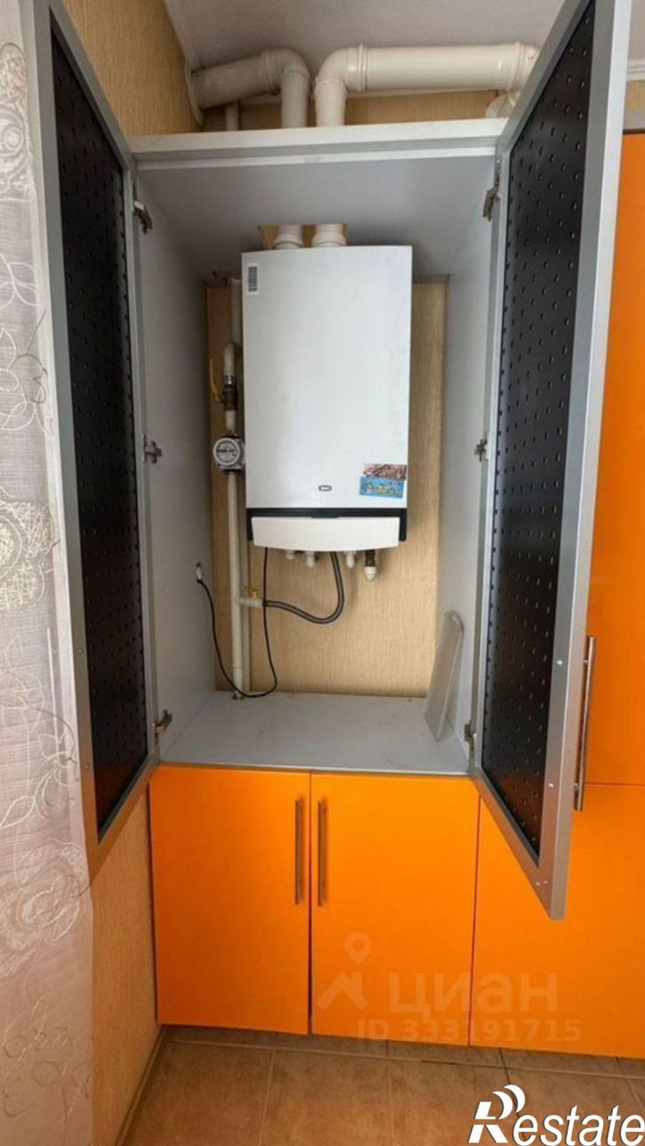 4-комн квартира Астрахань, улица Чалабяна, 7